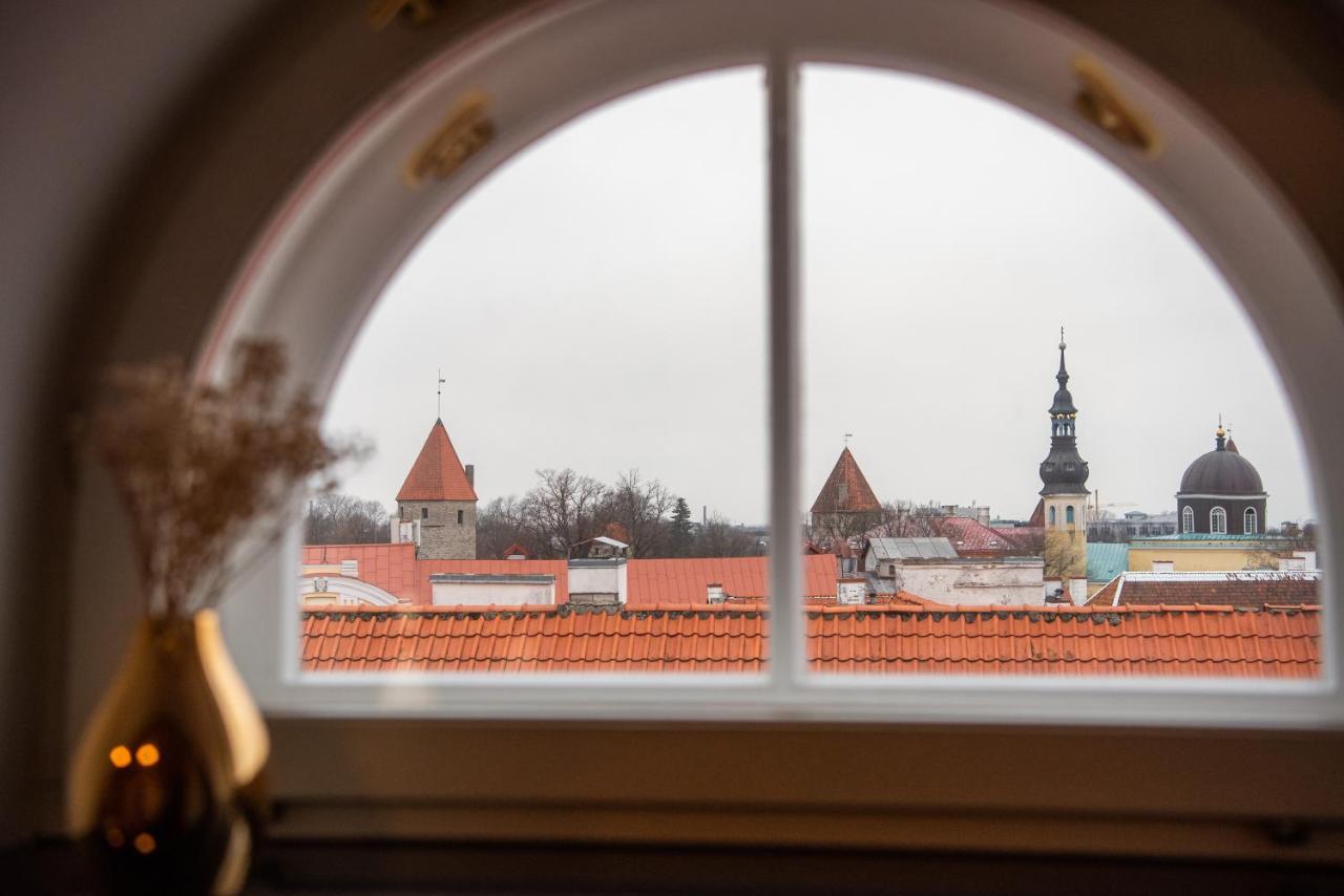 Airhome - Raekoja Plats Tallinn Eksteriør billede